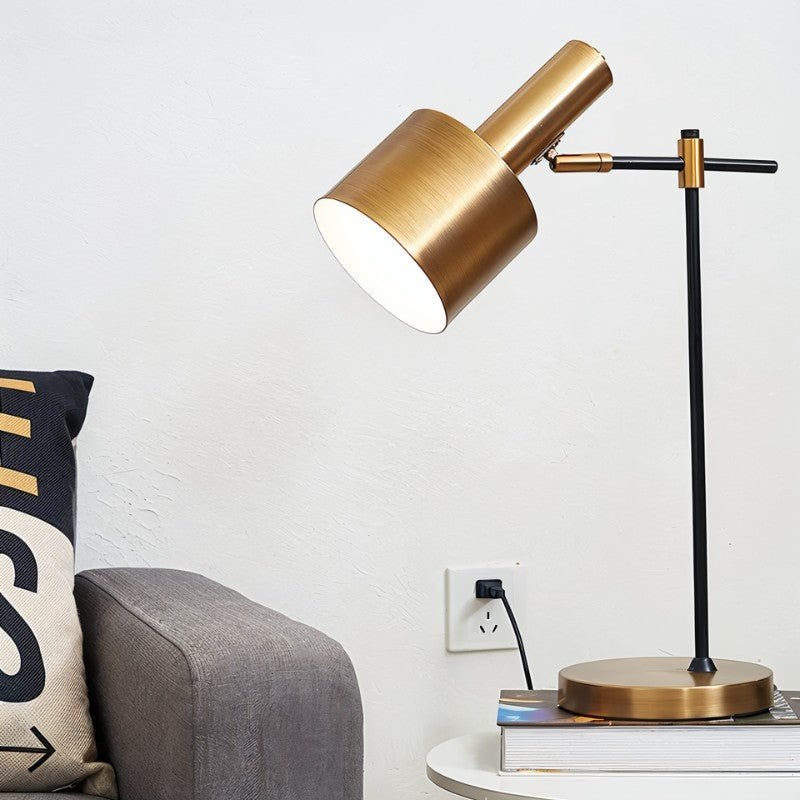 Kurni Table Lamp