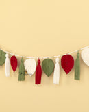 Macrame Leaf Garland Wall Hanging with Tassel Accents