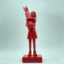 Modern black & white bomb hugger girl resin statue living room decor