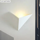 Modern black & white triangle sheet wall lamp bedroom sconce light