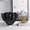 DecorBites™ Black Resin Bud Vase Modern Room Decor Flowers Arrangement Desk Vase