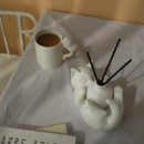 Modern white ceramic cat cartoon vase living room reed diffuser base