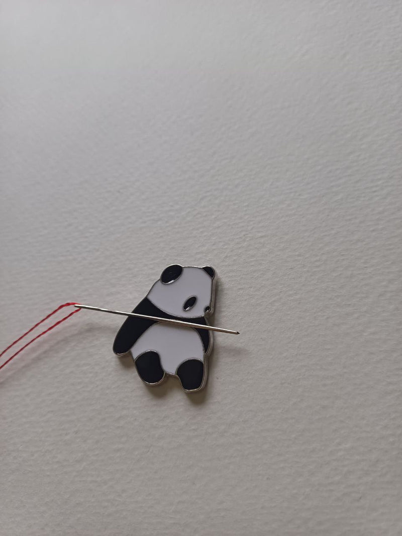 Panda Magnetic Needle Minder F07M10-2 Panda