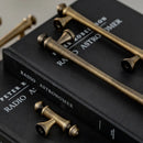 Qera Knob & Pull Bar