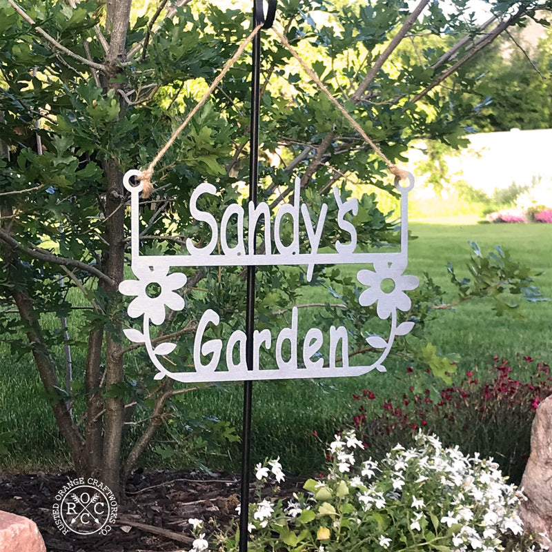 Garden Hanger Sign - 2 Styles - Decorative Garden Signs Gifts for Men and Women