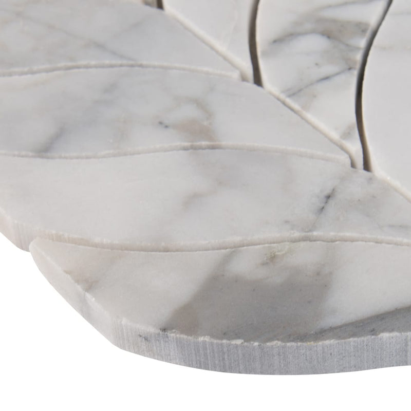 Calacatta cressa leaf 12X12 honed marble mesh-mounted mosaic tile SMOT-CALCRE-LEAFH product shot profile view