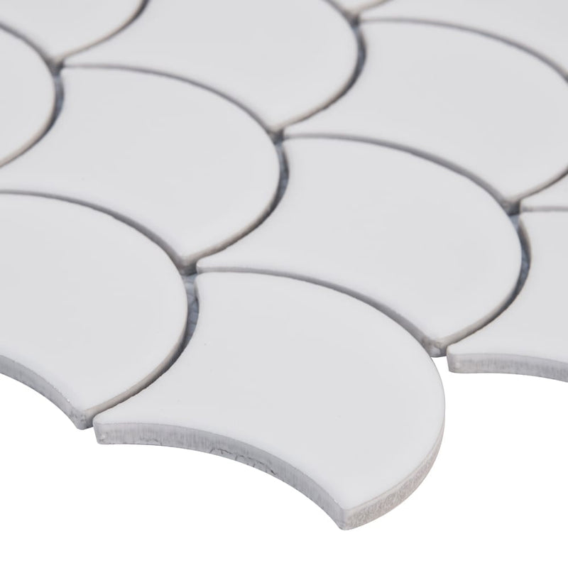Retro scallop bianco 13.11X9.96 glossy porcelain mesh-mounted mosaic tile SMOT-PT-RETBIA-SCALOP product shot profile view