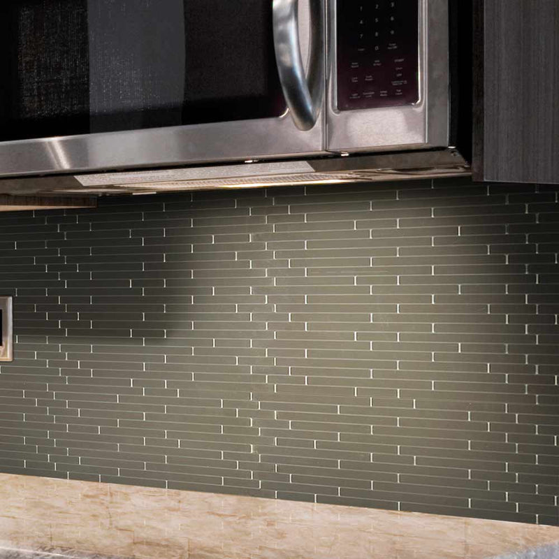 Silverina interlocking peel and stick 11 in x 12 in metal mosaic tile SMOT-PNS-SILVER-5MM kitchen view