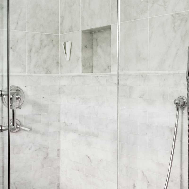 Cararra Honed 1/2"x12" Pencil Liner Marble Molding Tile room shot bathroom view 5
