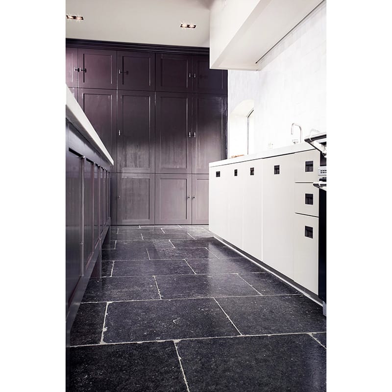 De-Baron Bluestone 16"x24" Lappato Patinato Limestone Tile room shot kitchen room view