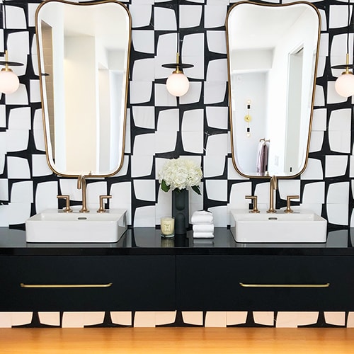 White and Black Honed Marble Newyork 6"x6" - Checkerboard Collection room shot bathroom view