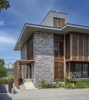 manufactured stone veneer slate look Sierra anthracite coffee ash handmade installed outside facade house 