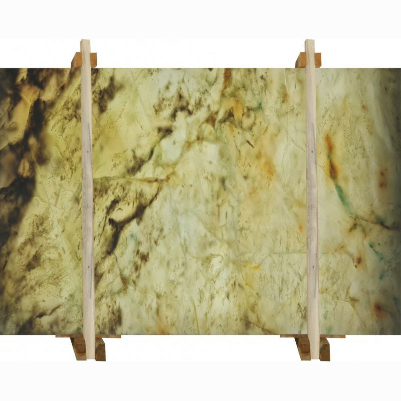 oliva white marble slabs polished 2cm backlit packed on wooden bundle front view